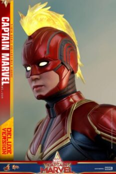 Hot Toys MMS522 Captain Marvel Deluxe Version 1/6 scale