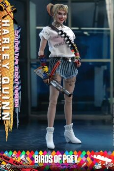 Mô Hình Chính Hãng 1/6 - HOT TOYS Harley Quinn Birds of Prey (Caution Tape Jacket Version)