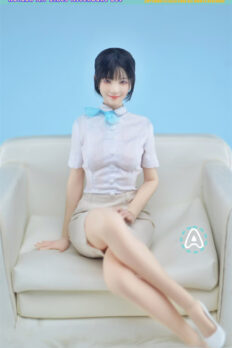 Bộ trang phục tiếp viên hàng không nữ “Big H Airlines” hãng CUKE TOYS tỷ lệ 1/6