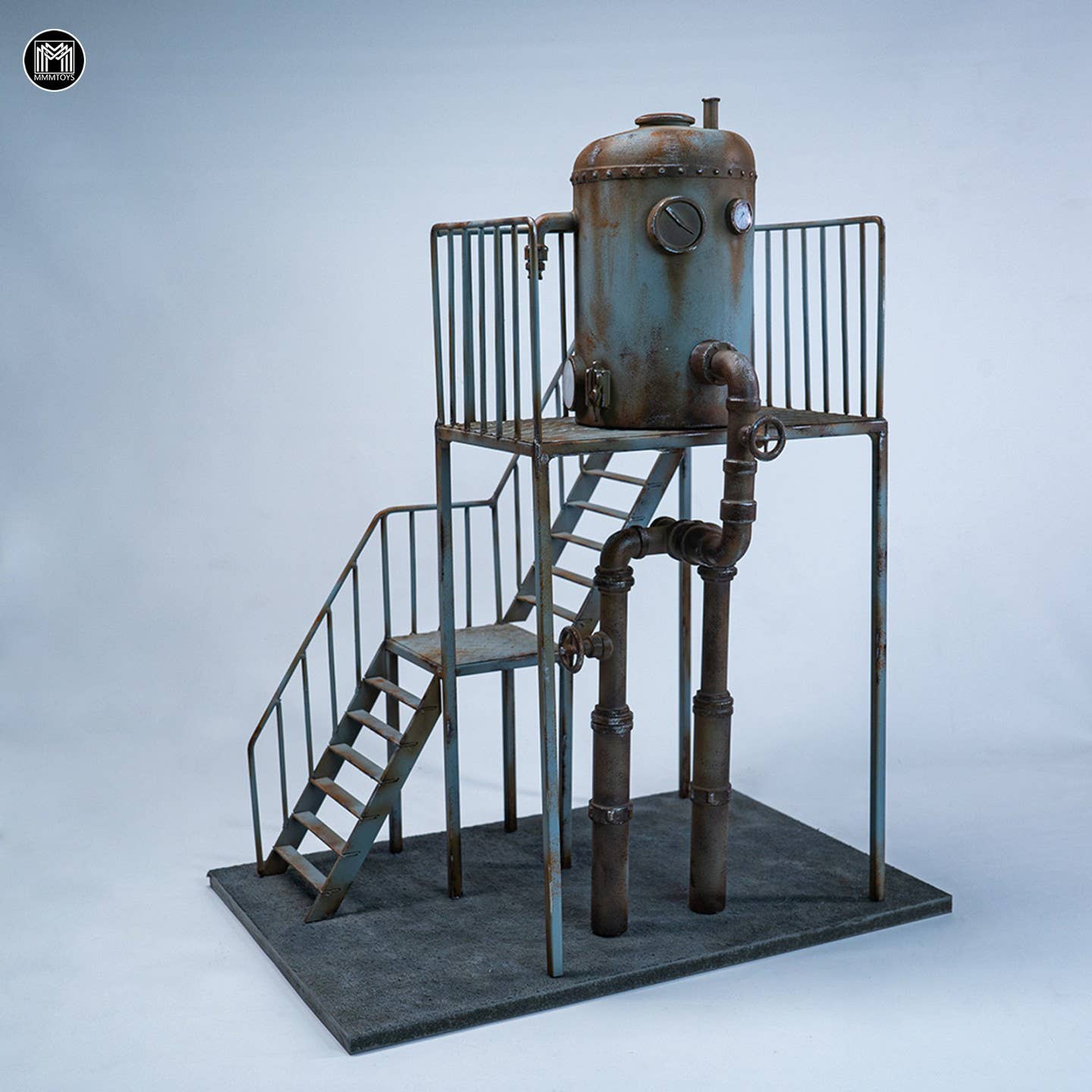 Mô hình sa bàn 1/12 MMM Toys Diorama Bồn Nước Gỉ Sét và Cầu Thang