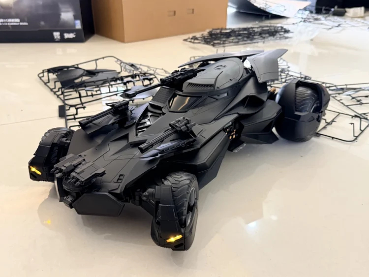 Mô hình lắp ghép 1/12 Yuanye Culture x Xiwanshe DC Justice League Batman VS Superman Bat Mobile - Image 8